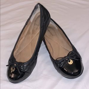 Slip resistant flats